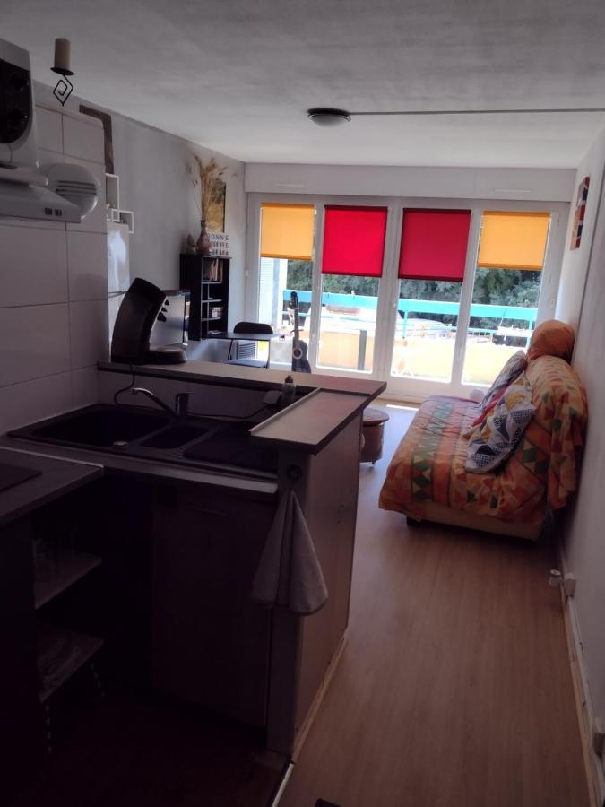 studio meublé ensoleillé fibre sfr box Nimes Exterior foto